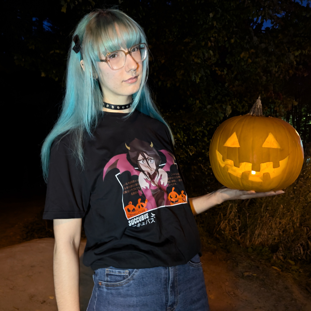 HALLOWEEN '' SUCCUBUS'' T-SHIRT